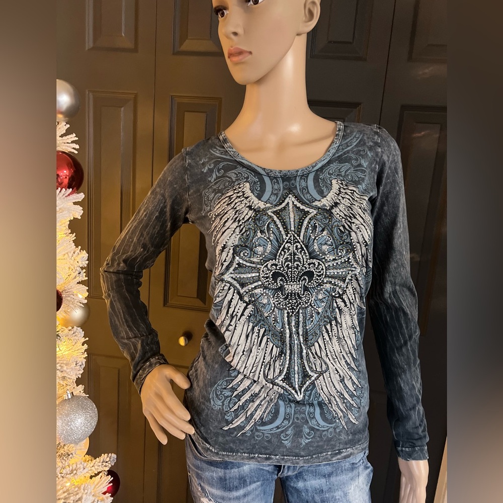 B7-2 Vocal Long Sleeve Top 🤩Gorgeous 🤩